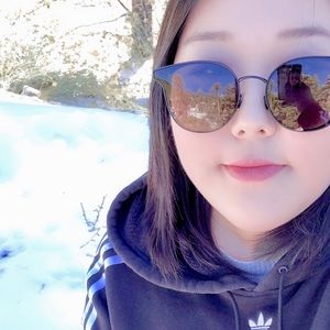 Meet your Posher, Stacey